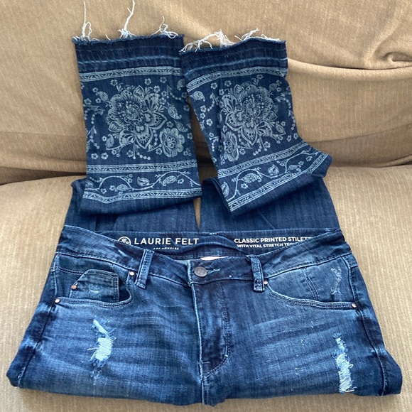 Laurie Felt Denim - Laurie Felt LA Classic Distressed Floral Print Stiletto Crop Size 4 Medium Wash